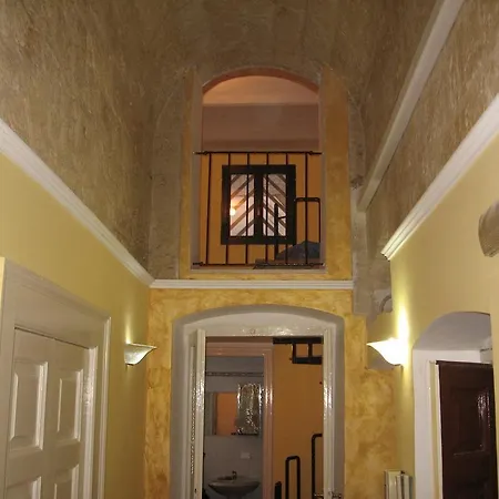 Golden Dreams Bed & Breakfast *